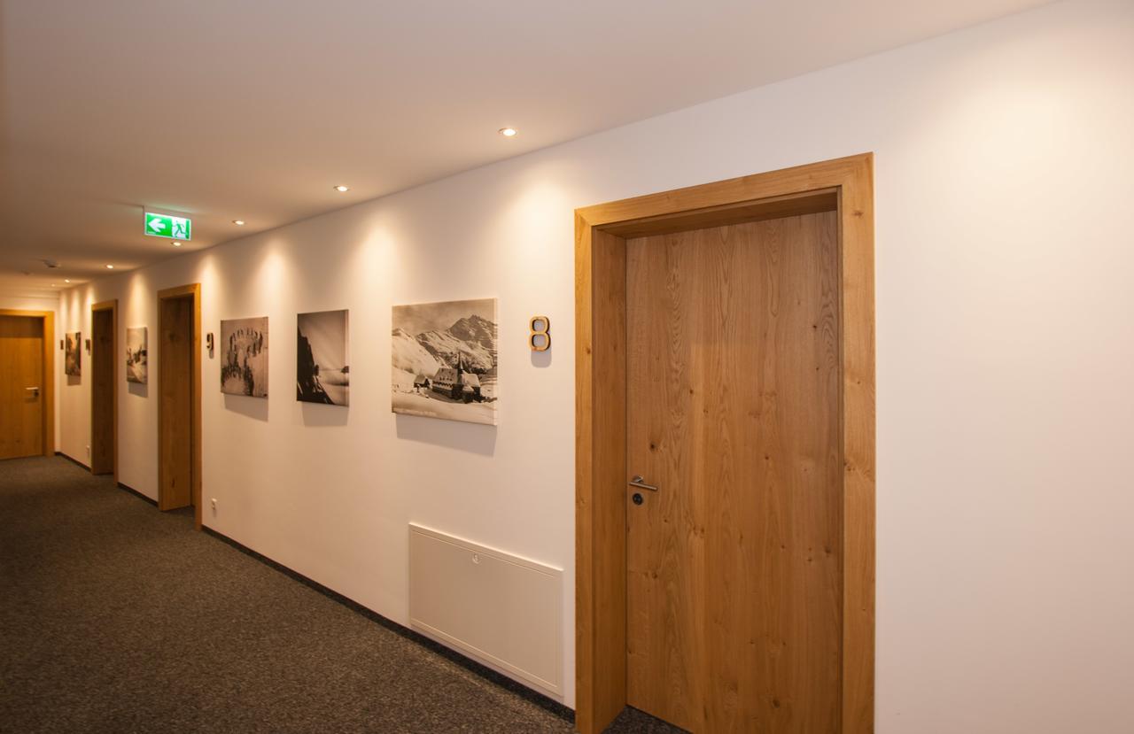 Haus Sattelblick Hotel ซังคท์อันทอนอัมอาร์ลแบร์ก ภายนอก รูปภาพ