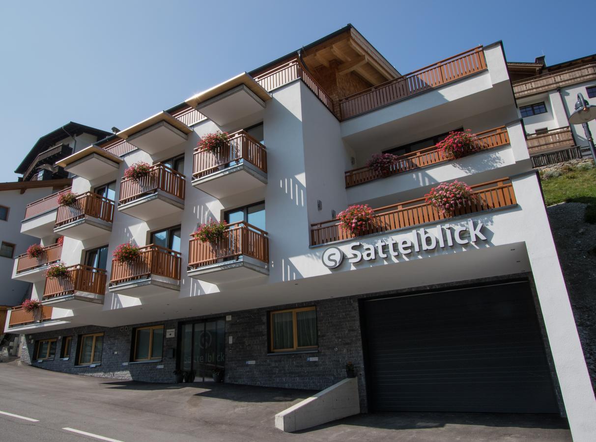 Haus Sattelblick Hotel ซังคท์อันทอนอัมอาร์ลแบร์ก ภายนอก รูปภาพ